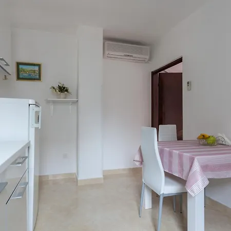 Anka 2 Apartment *
