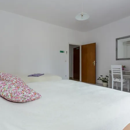 Anka 2 Apartamento *