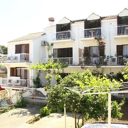Anka 2 Apartamento *