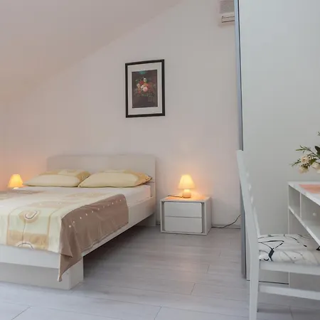 Anka 2 Apartment *