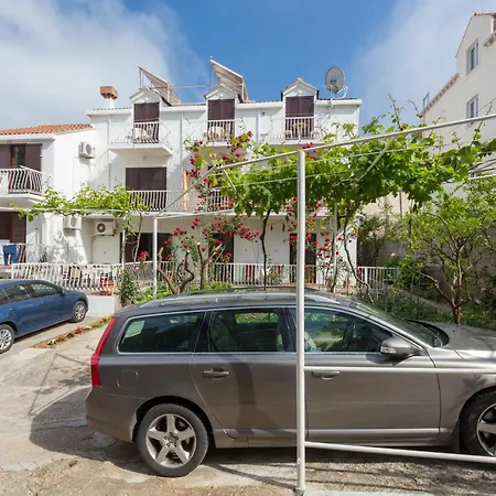 Anka 2 Apartment