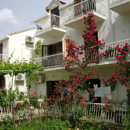 Apartment Anka 2 *