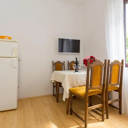Apartamento Anka 2 *